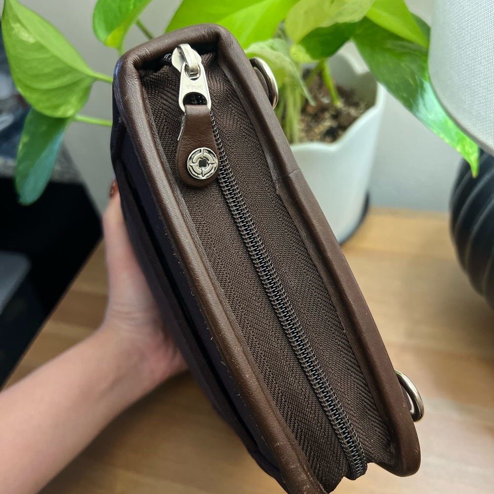 Franklin Covey Brown Planner Binder Cover | Microfiber w/ Napa Leather Trim 🤎 - Picture 9 of 16